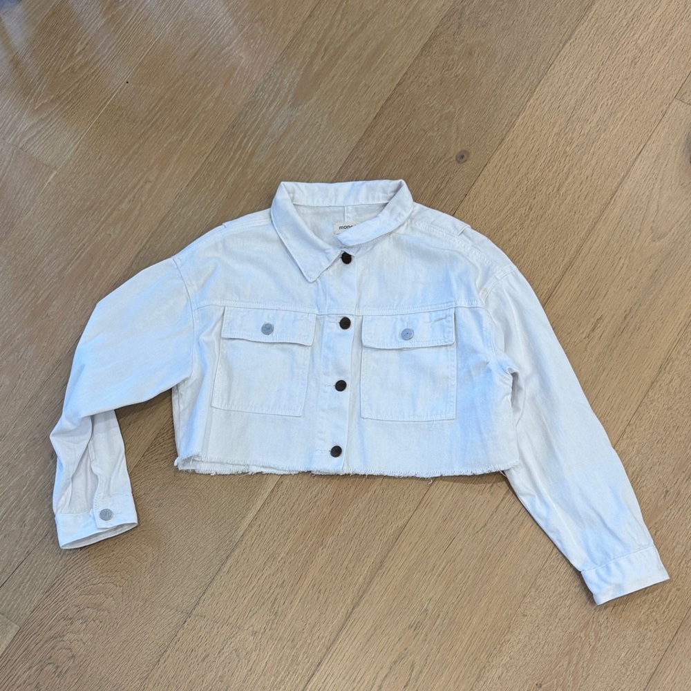 NWOT cropped white denim jacket
